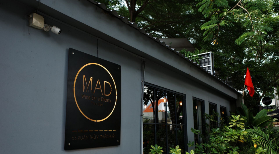 mad wine bar